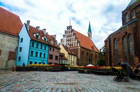 Депортация и запрет на въезд для граждан Азербайджана