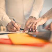 Для встречи со своим подзащитным в СИЗО адвокату достаточно предъявить ордер и справку