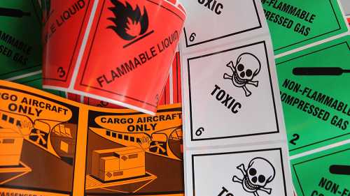 Как осуществляются перевозки опасного груза морским транспортом
