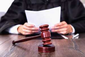 Как признать право на дом?