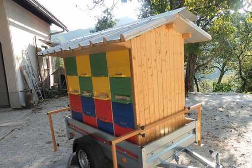 Преимущества использования прицепов в пчеловодстве
