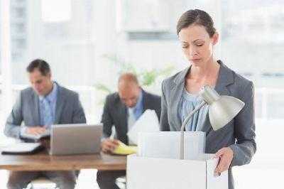 Прекращение сотрудничества с директором по решению учредителей